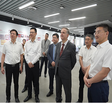 敘利亞電力部副部長Adham Ballan蒞臨達欣集團考察訪問